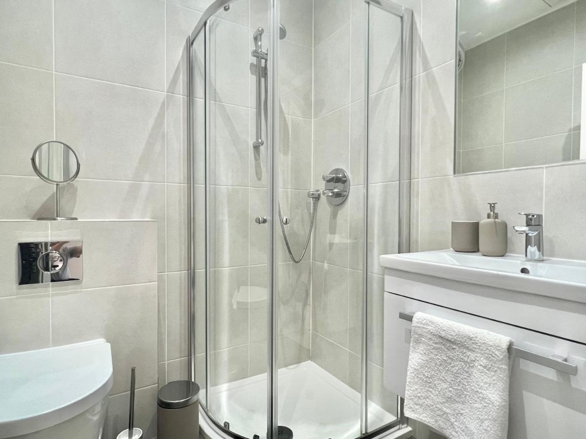 2 Bedroom Apartment In South Hampstead Лондон Экстерьер фото