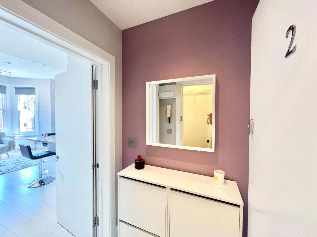 2 Bedroom Apartment In South Hampstead Лондон Экстерьер фото
