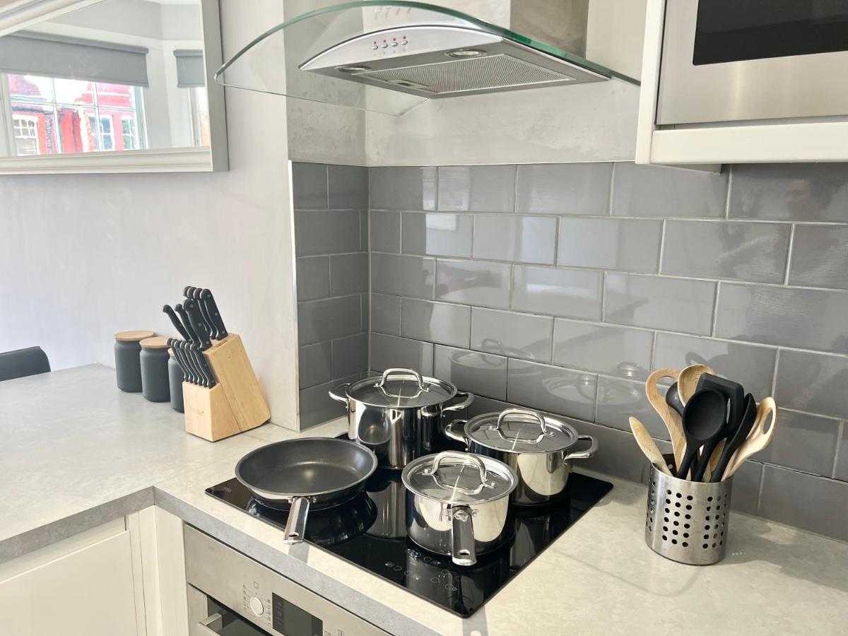 2 Bedroom Apartment In South Hampstead Лондон Экстерьер фото